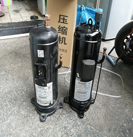 平塘中央空调压缩机的更换维修